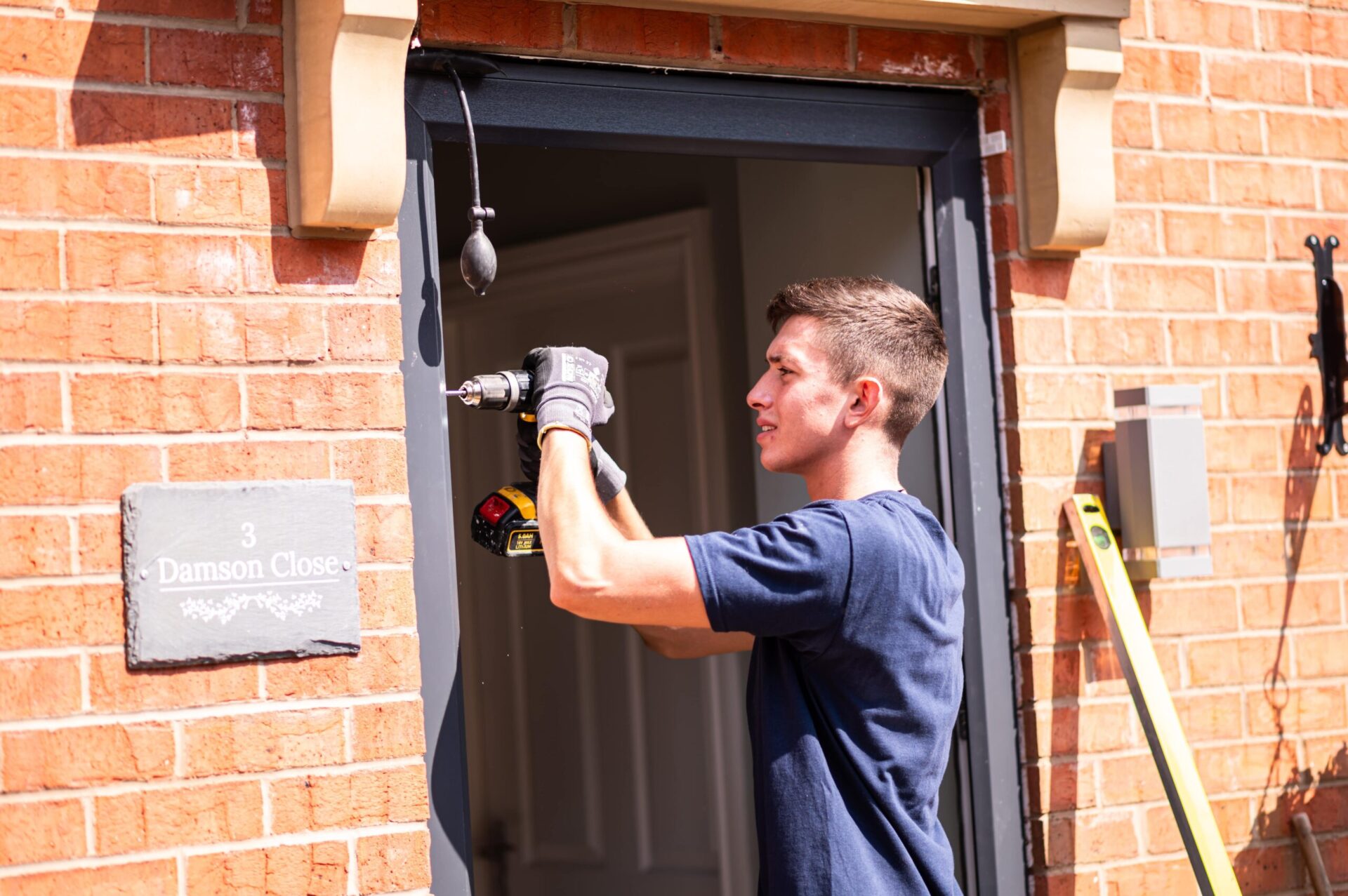 Metal door frame